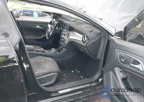 2014 Mercedes-Benz Cla 45 Amg 4Matic z USA, uszkodzony, nr VIN WDDSJ5CB5EN067774